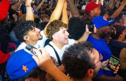 Torcedores dos Knicks celebram vitória histórica nos playoffs — vídeo