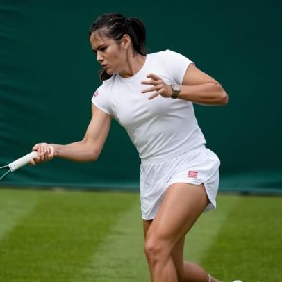 Raducanu encerra treino cedo, aumentando temores de ausência no Wimbledon