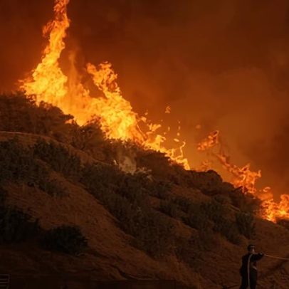 Julgamento começa contra homem acusado de incêndio mortífero em Palisades, LA