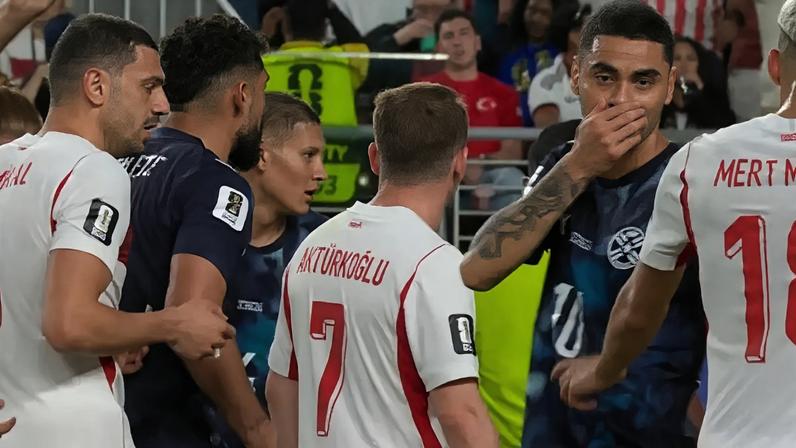 Paraguaio recebeu o sétimo cartão vermelho do Mundial –