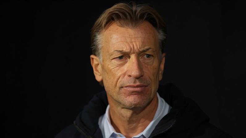 Francês permanecerá vinculado à seleção até o fim do Mundial