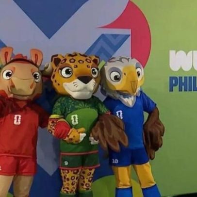 Policiais peruanos usam fantasias de mascotes da Copa em operação antidrogas