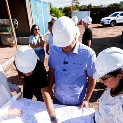 Leo Bezerra acompanha obra em Paratibe e entrega 17 escolas e creches