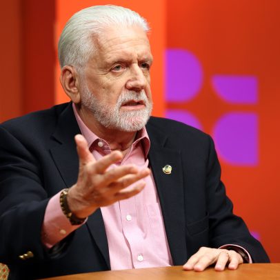 PF apreende quase R$ 600 mil em endereços do senador Jaques Wagner