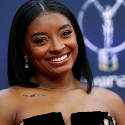 Simone Biles descansa após grave susto de saúde: quase morrer não era bingo