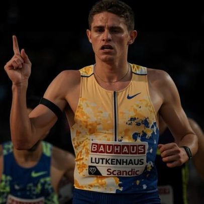 Cooper Lutkenhaus, 17, se torna campeão mundial dos 800 m ainda no ensino médio