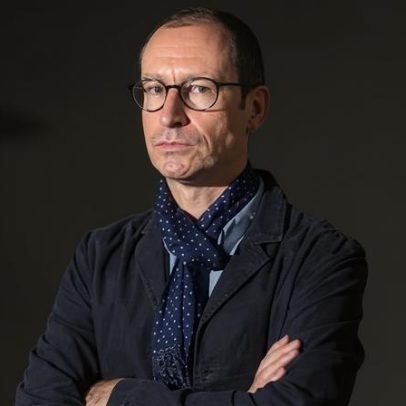 Ambivalence, de Brian Dillon: crítica destaca figura isolada