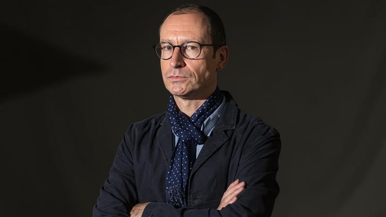 Ambivalence, de Brian Dillon: crítica destaca figura isolada