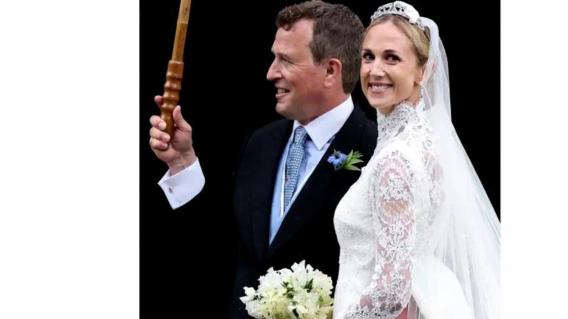 Vestido de Harriet Sperling para Peter Phillips: renda floral, tule e cauda de 3 m
