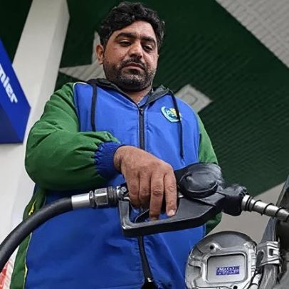 Preços do petróleo recuam após Paquistão anunciar acordo entre EUA e Irã