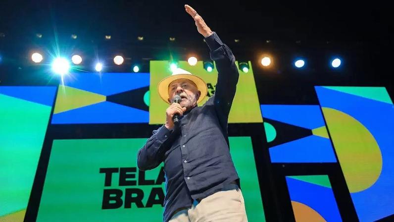 Lula em discurso