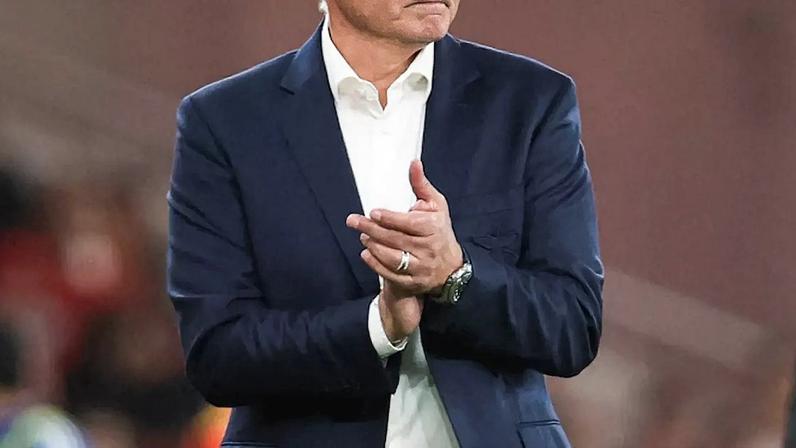 José Mourinho deixou o comando do Benfica.