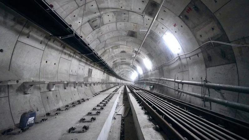 A Linha 19-Celeste está projetada para atender 630 mil passageiros por dia.