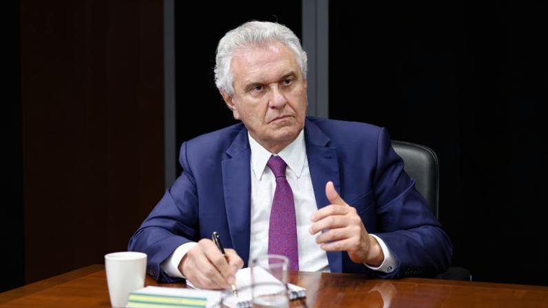 Flávio Bolsonaro, Ronaldo Caiado e Romeu Zema confirmaram presença em evento da CNI