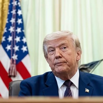 Trump recebe rara reprovação; republicanos apoiam resolução sobre poderes bélicos