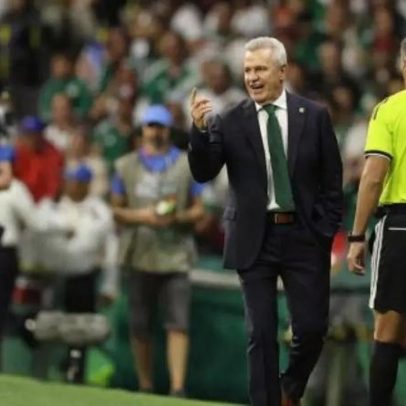 Técnico mexicano surpreende com postura tcheca e elogia Ochoa