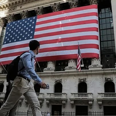 Por que a economia dos EUA continua a desafiar as expectativas