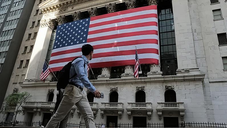 Por que a economia dos EUA continua a desafiar as expectativas