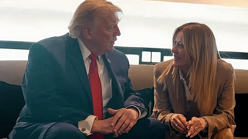 Meloni diz que Trump inventou a história de que implorou por foto no G7