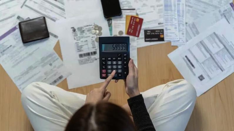Estudo revela que acesso excessivo às apostas online tem pressionado o orçamento da população e levou 268 mil famílias à inadimplência severa