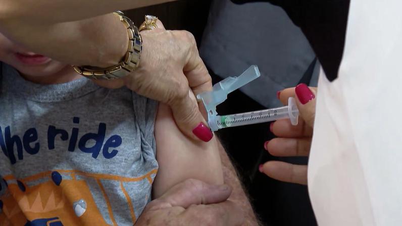 Meta era vacinar 90% das crianças com menos de 6 anos, idosos e gestantes