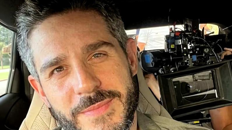 Pedro Neschling relembra diagnóstico de surdez e o aprendizado com a audição