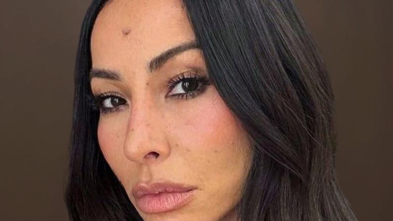 Sabrina Sato, grávida aos 45, decide se desfilará no Carnaval