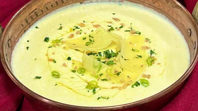 Sopa de mandioca ganha destaque na culinária regional