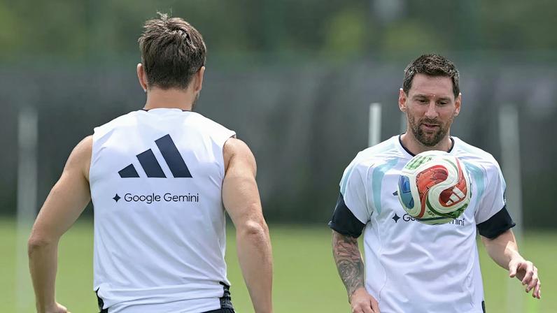 Messi é o símbolo da seleção argentina e busca mais uma taça.