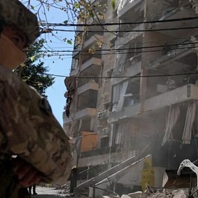 Israel intensifica combate com Hezbollah com ataques aéreos a subúrbios de Beirute