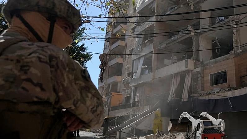 Israel intensifica combate com Hezbollah com ataques aéreos a subúrbios de Beirute