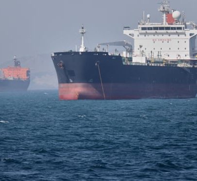 EUA teriam realizado missão secreta para obter petróleo através de Hormuz