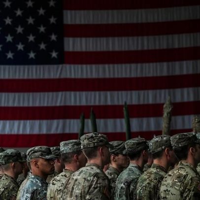 Fim da exigência de vacina para militares agrava surto de gripe em base aérea