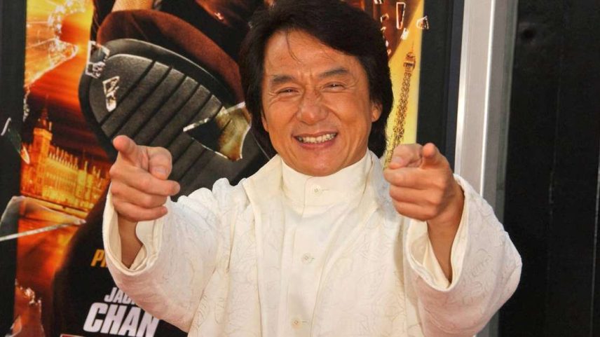 Aos 72 anos, Jackie Chan volta ao centro das atenções ao anunciar o retorno de uma de suas séries de ação mais conhecidas: “Armadura de Deus” – depositphotos.com / s_bukley