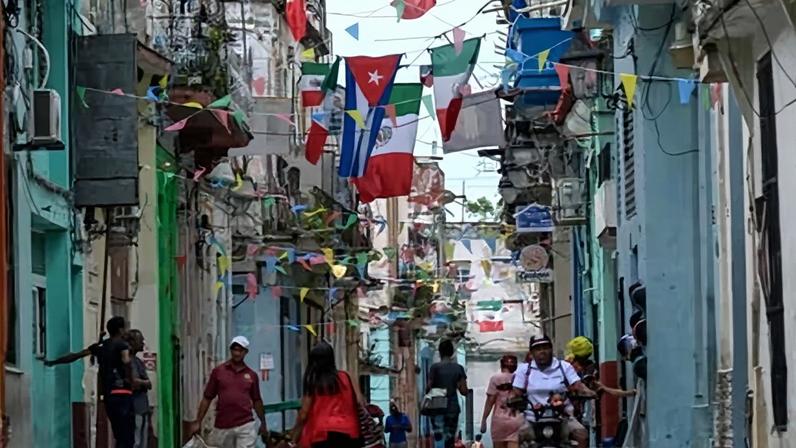 Cubanos deportados sob Trump aumentam medo de visitas em casa