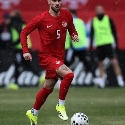 Zagueiro canadense mira a classificação à Copa, grupo está aberto