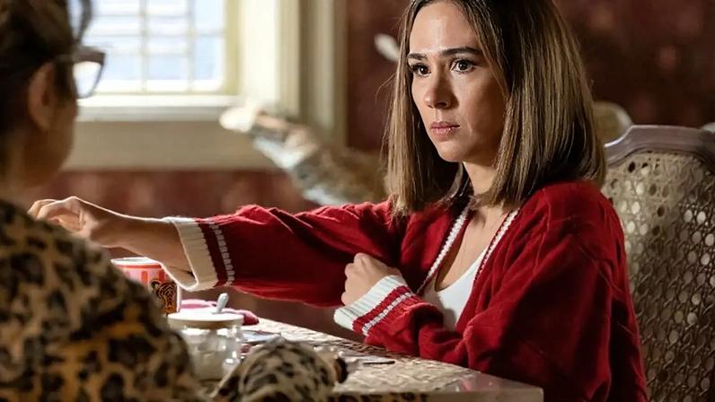 Pilar (Isabel Teixeira) e Brigitte (Tata Werneck), são mãe e filha em 'Quem Ama Cuida'