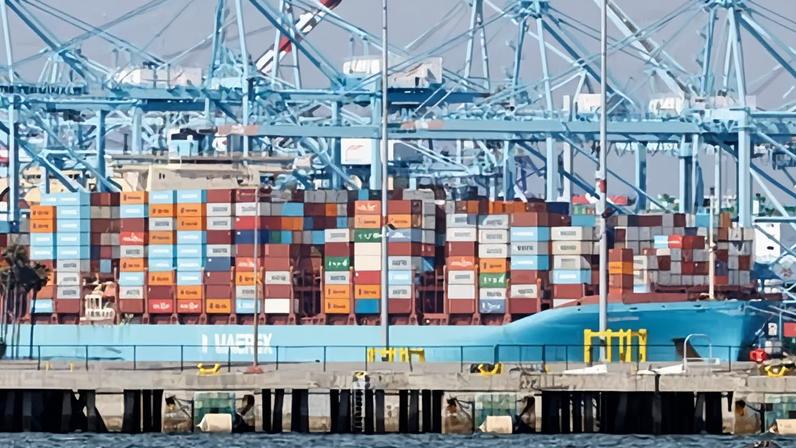 Trump ameaça tarifas a 60 países por trabalho forçado