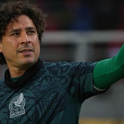 Ochoa é convocado para a sexta Copa: vida inteira de esforço