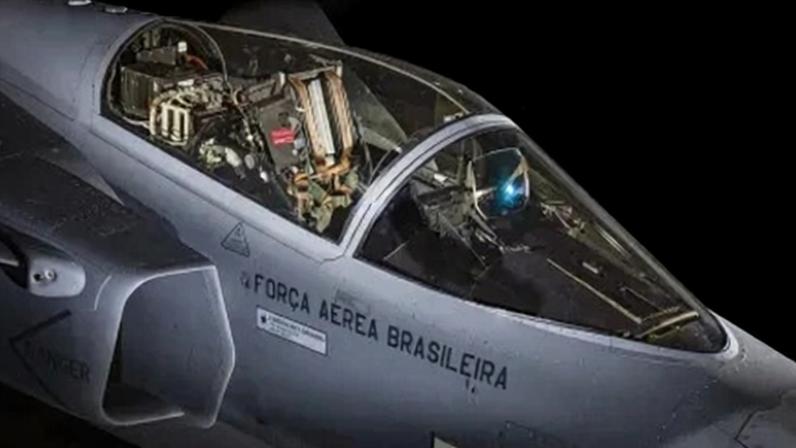 Cabine do F-39E Gripen da Força Aérea Brasileira (FAB)