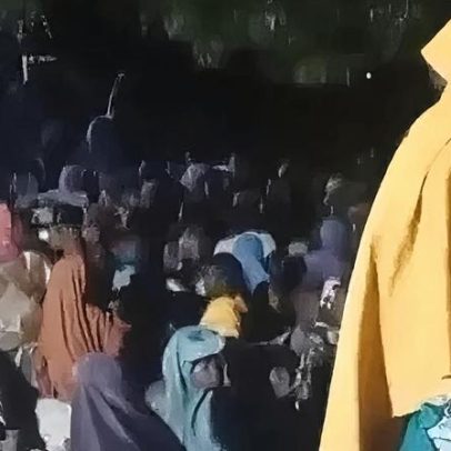 Centenas de cativos libertados de esconderijo montanhoso do Boko Haram