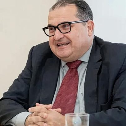 Ministro exige mais transparência do BC e critica juros elevados