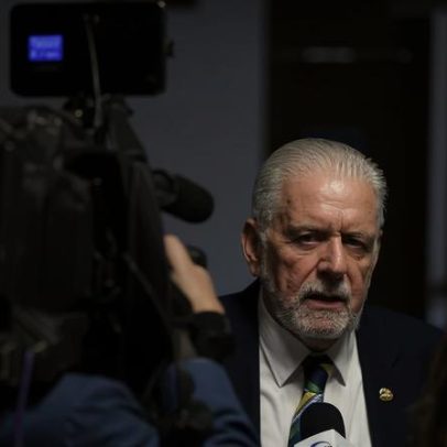PF aponta que Jaques Wagner atuou em temas de interesse do Master no Senado