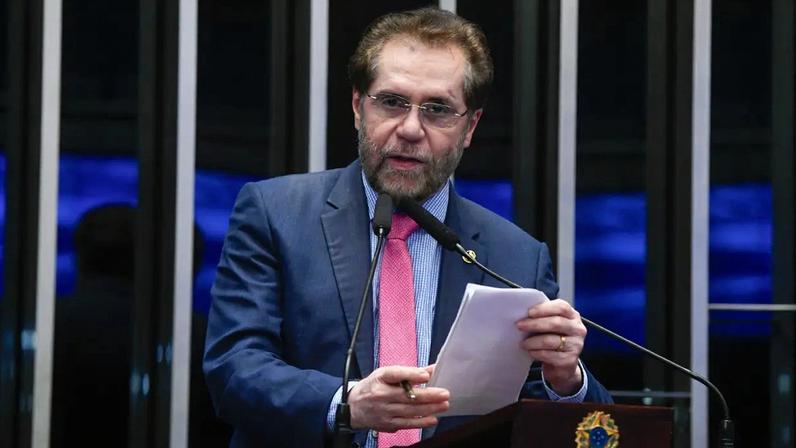 Em entrevista a VEJA, Valério afirmou que não acatou essas sugestões e que participa de reuniões com líderes partidários (Jefferson Rudy/Agência Senado/Divulgação)