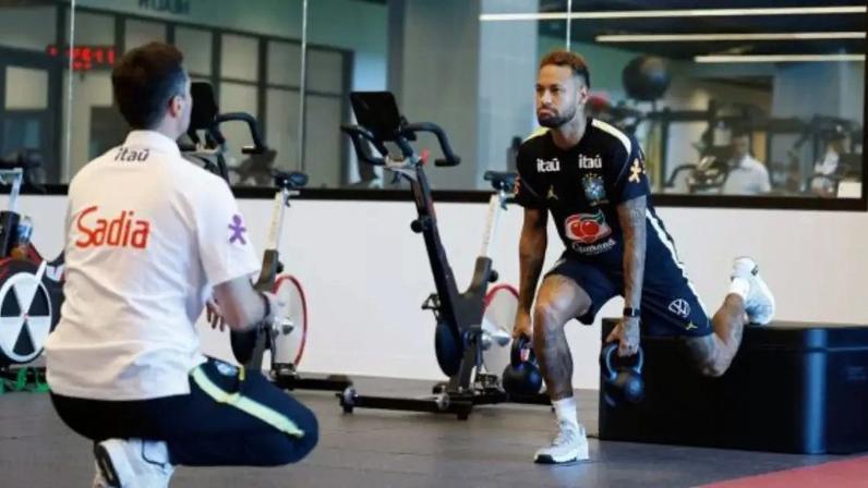 Neymar avança em recuperação de lesão na Seleção Brasileira –