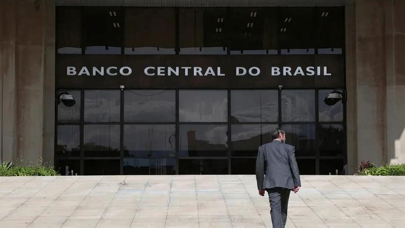 Entrada do prédio do Banco Central, em Brasília — Foto: Michel Filho/Agência O Globo