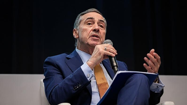 O ministro aposentado do STF Luís Roberto Barroso