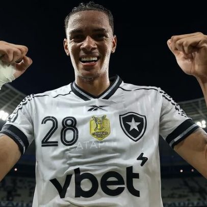 São Paulo e Botafogo fecham troca envolvendo Ferraresi e Newton