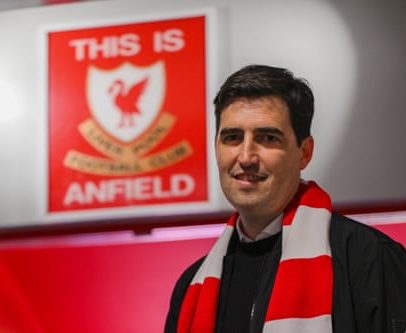 Iraola precisa agir rápido; técnico tem ferramentas para ajustar o Liverpool