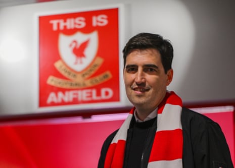 Andoni Iraola takes in his new surroundings after being announced as Arne Slot’s successor.